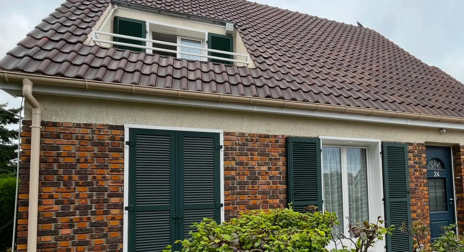 Rénovation gouttière Rennes pour évacuation efficace des eaux pluviales
