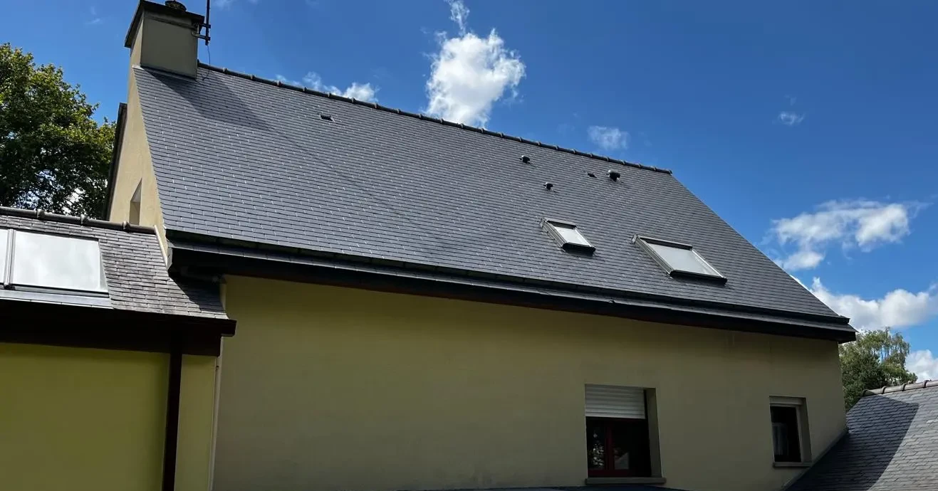 Peinture toiture Rennes pour améliorer esthétique et performance