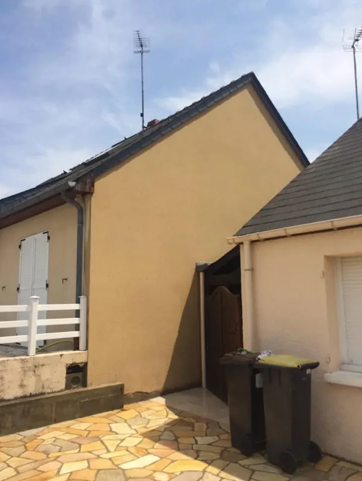 Ravalement façade Rennes avec application d’enduits